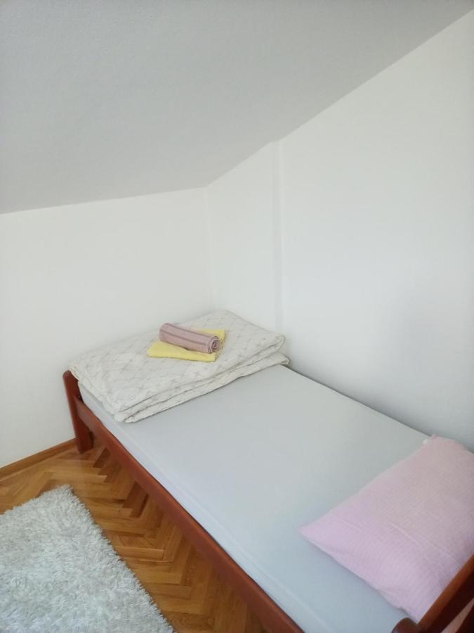 Apartment Faraon Free Private Parking โมสตาร์ ภายนอก รูปภาพ
