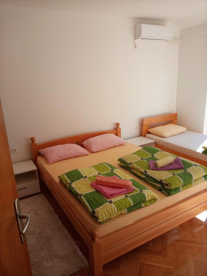 Apartment Faraon Free Private Parking โมสตาร์ ภายนอก รูปภาพ